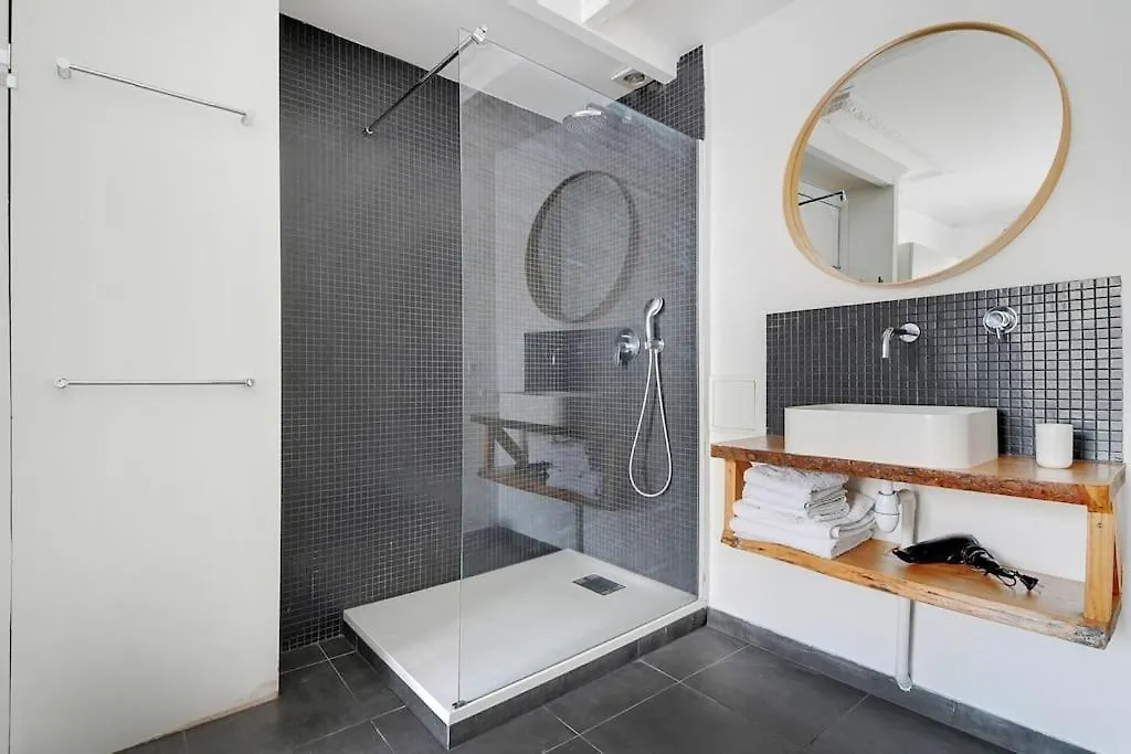 Charme Au Coeur De Paris Apartment